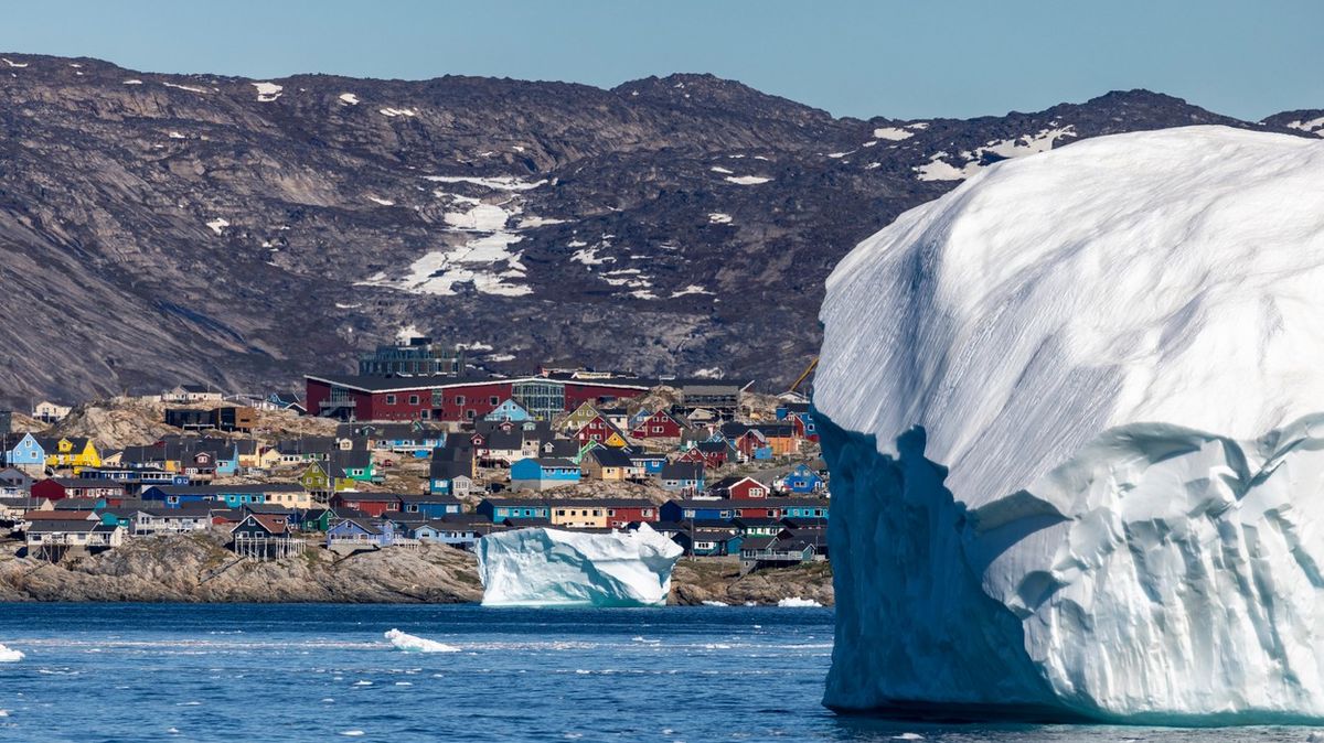 Grónsko omezí turisty. Na tající ledovce se jich přijíždí dívat až moc
